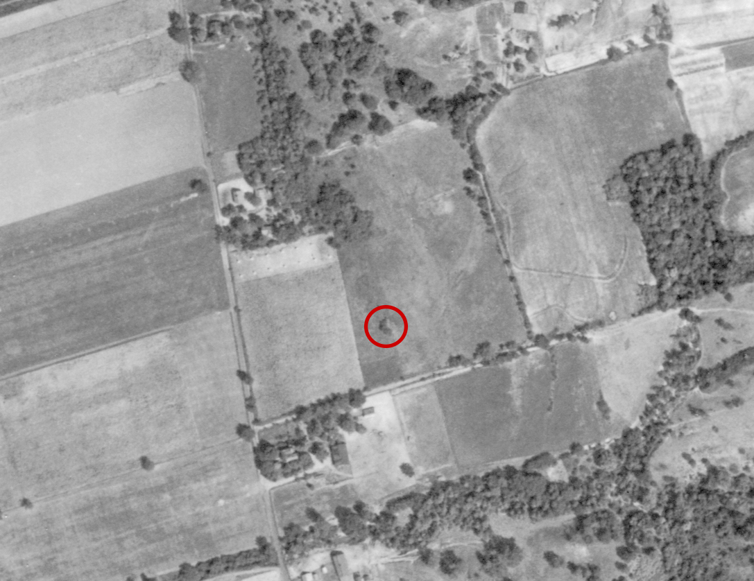 Aerial photograph of the grave in 1941